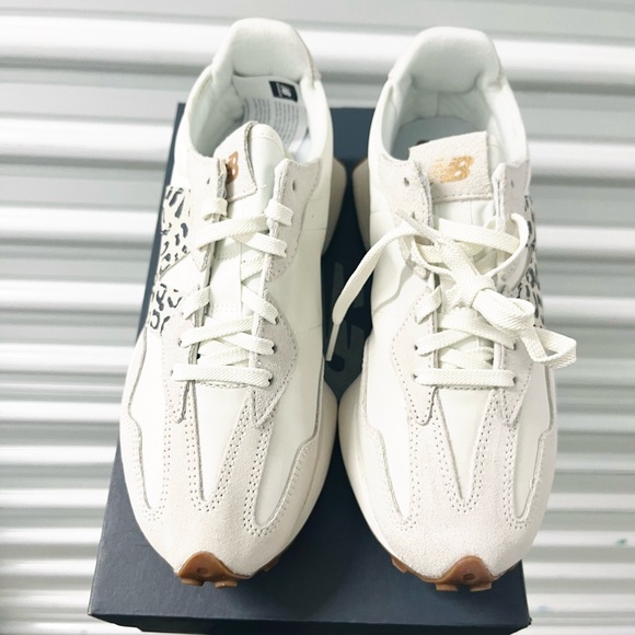 New Balance 327 Animal Print Logo Casual Women Sneakers Sea Salt Leopard  5.5 - Picture 5 of 15